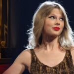 Taylor Swift Age and biography featuring her albums, songs and career